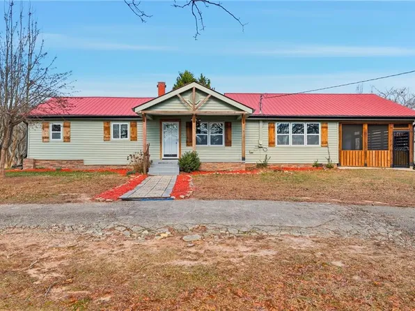 110 Corbett York Rd, Demorest, GA 30535