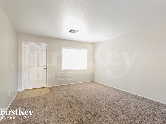 3rd image of 10436 Coyote Cub Ave