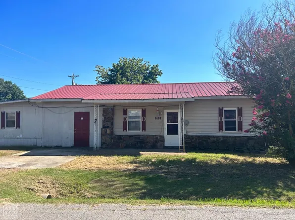 1408 E Walnut St, Paragould, AR 72450