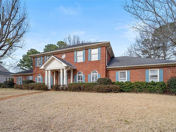 3rd image of 1100 Kings Mountain Rd