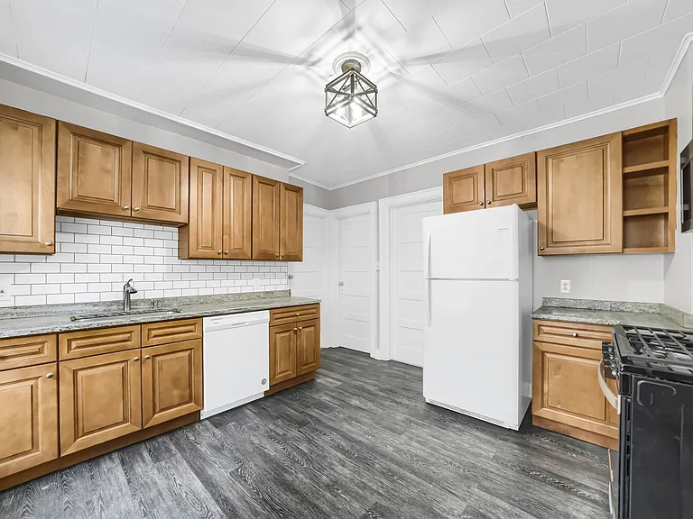 36 Callodine Ave #1 — Photo 30