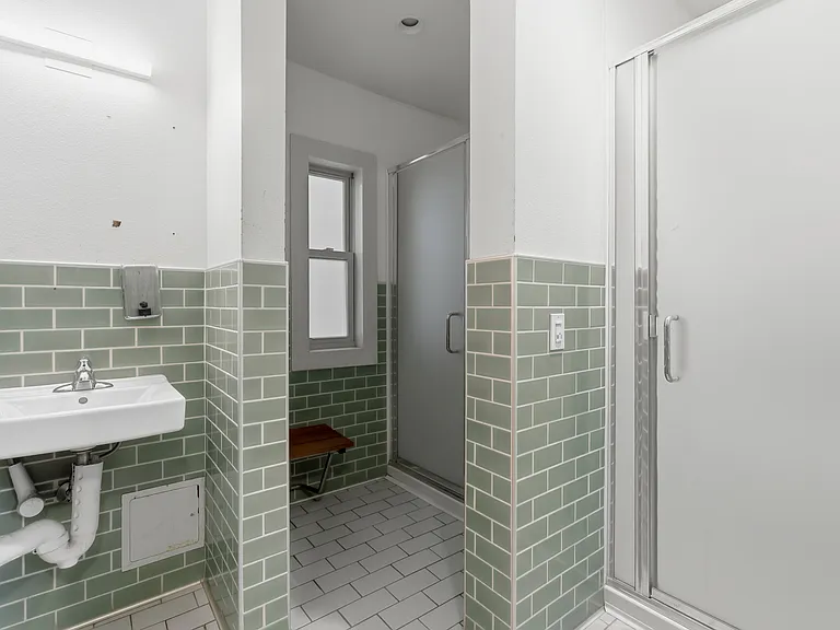 102 S Park St #406 — Photo 5
