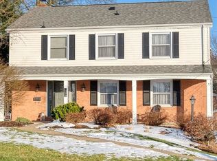 1298 Rolling Meadow Rd, Pittsburgh, PA 15241