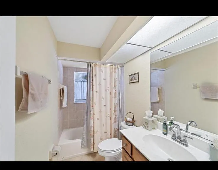 18327 Lamont Ave — Photo 14