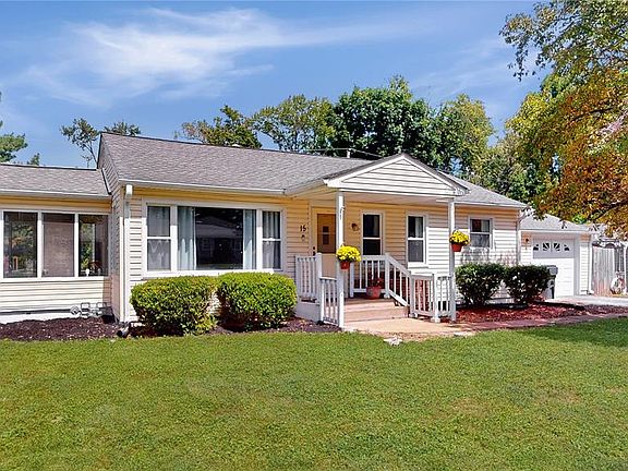 2nd image of 15 Fahey Pl
