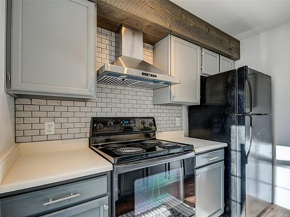 3rd image of 13824 E Lehigh Ave APT D