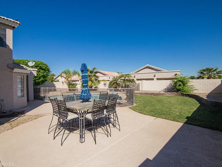 13168 W Monte Vista Dr — Photo 35