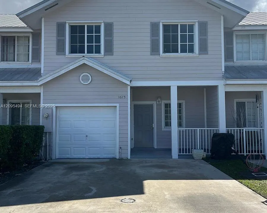 1675 SE 9th Ter