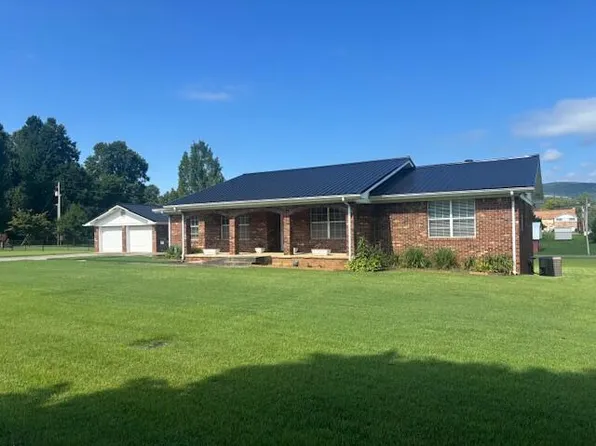 103 W Legion Cir, Pikeville, TN 37367