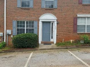 4337 Village Square Ln, Stone Mountain, GA 30083