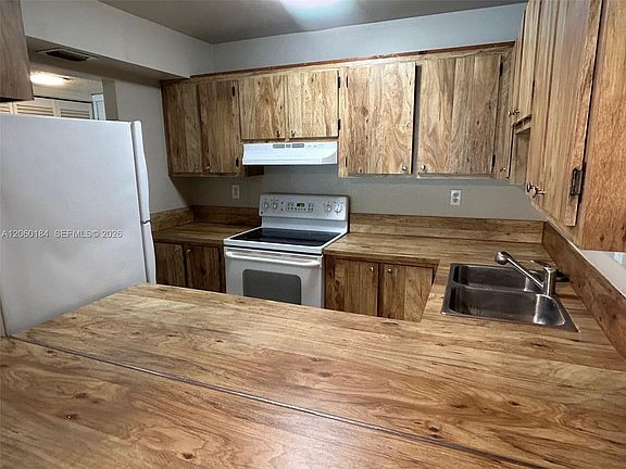 4th image of 9301 SW 92nd Ave APT C213