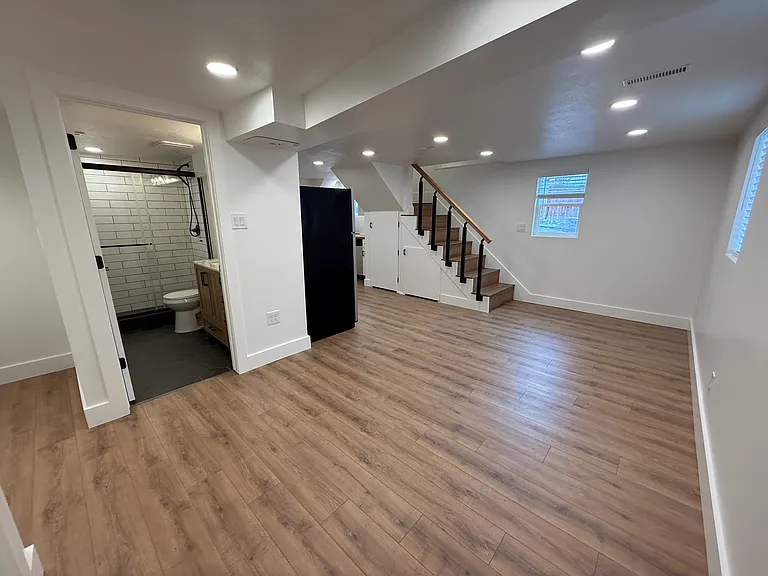 1318 E Emerson Ave — Photo 20