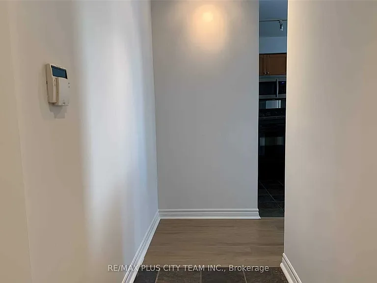 410 Queens Quay W #709 — Photo 8