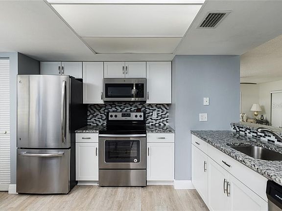 4th image of 2705 Countryside Blvd APT 101