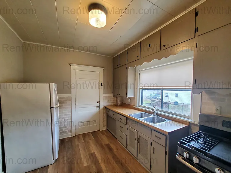 313 Denver St — Photo 7