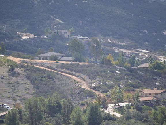 3rd image of Highland Heights Road