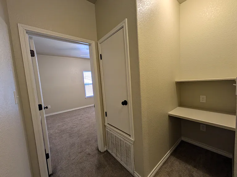 1070 E Cedar St #B — Photo 6