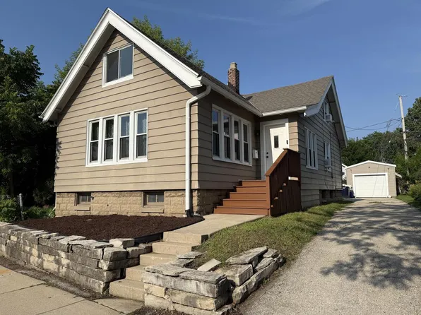 1934 South 84th STREET, West Allis, WI 53227