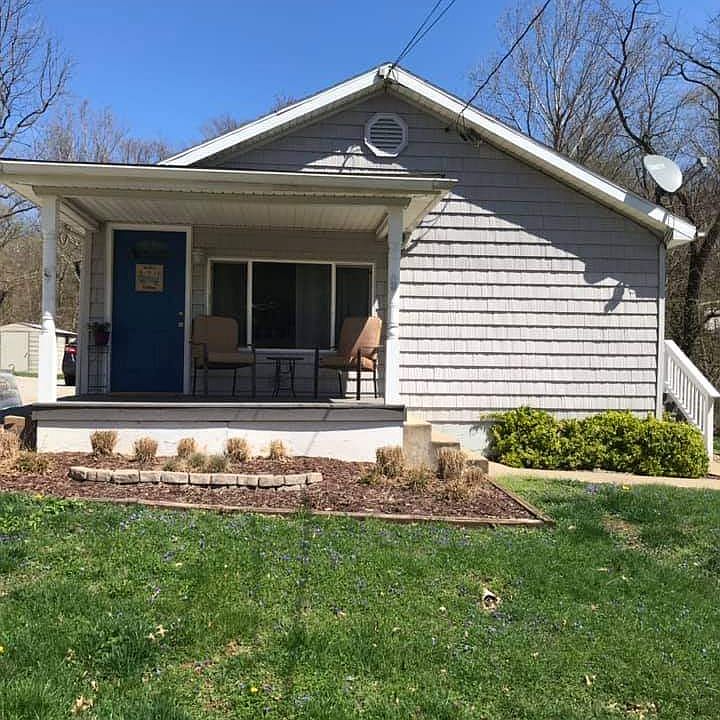 1st image of 304 Colegate Dr