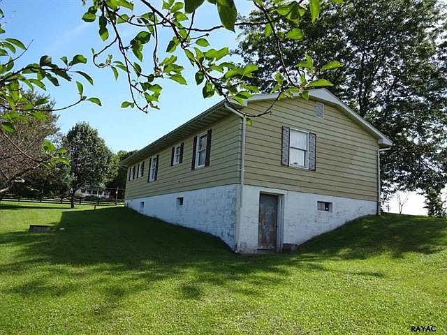 2nd image of 36 Webb Ln