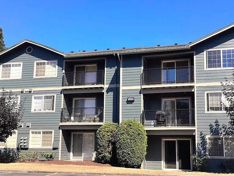 Vista Pointe Apartments in South Salem Oregon Comfortable Living Near Shopping and I5 — Photo 8
