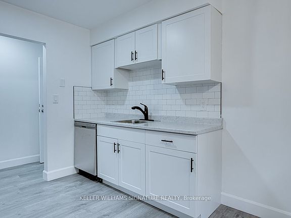 4th image of 3150 Peter St #5