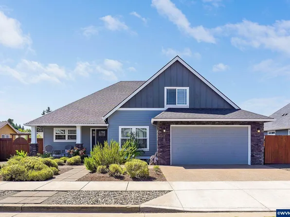 960 Grant St, Mount Angel, OR 97362