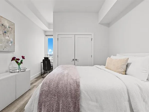 412 Whiton Street image 10 of 34