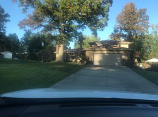110 Arlington Pl, Russell, KY 41169