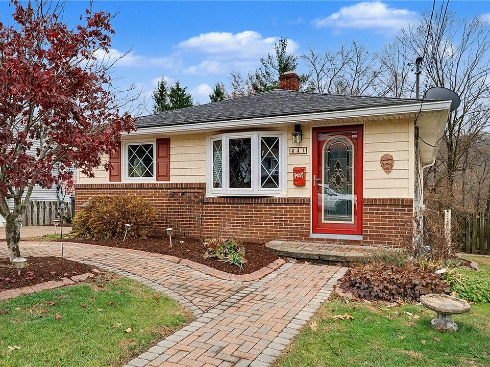 1st image of 444 Violet Dr