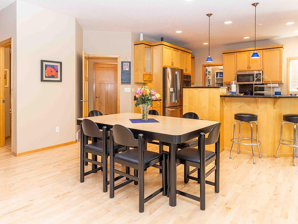 4439 3rd St S, Moorhead, MN 56560 | Zillow