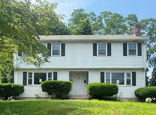 829 Windsor Ave, Windsor, CT 06095