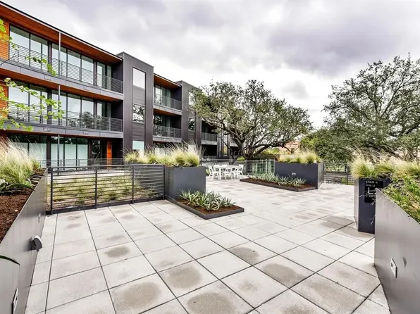 900 S 1st St #420, Austin, TX 78704