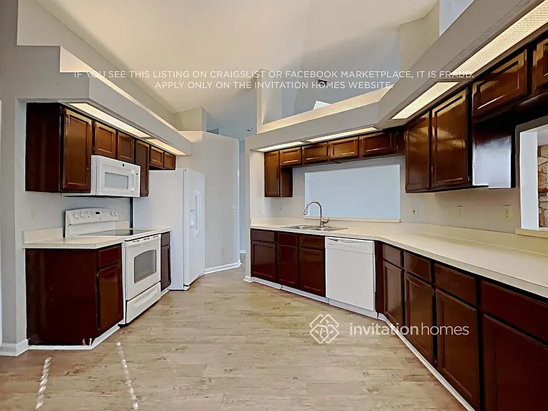 8517 Iron Mill Ct — Photo 9