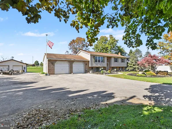352 McAllister Church Rd, Carlisle, PA 17015