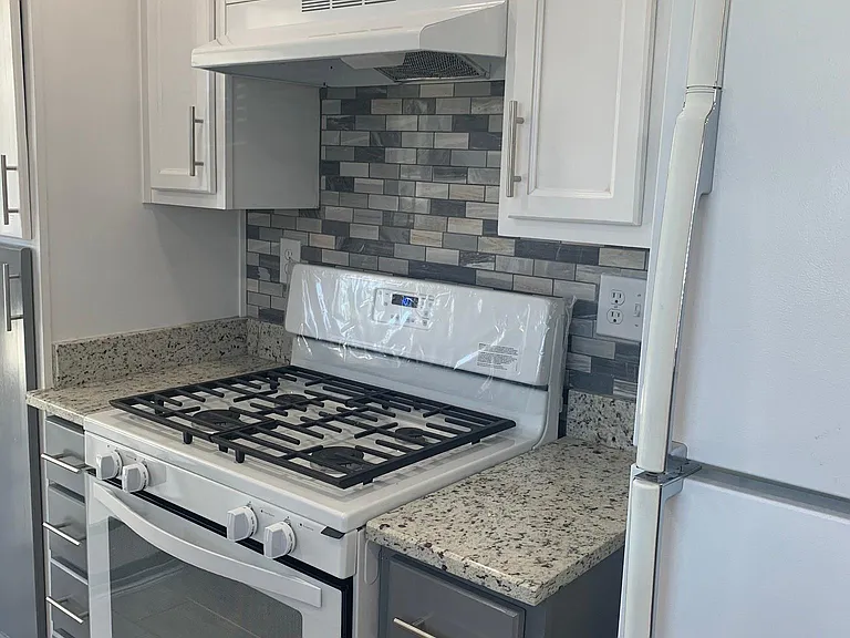 3315 Edgar Park Ave — Photo 4