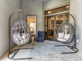 Palladium Carver Living