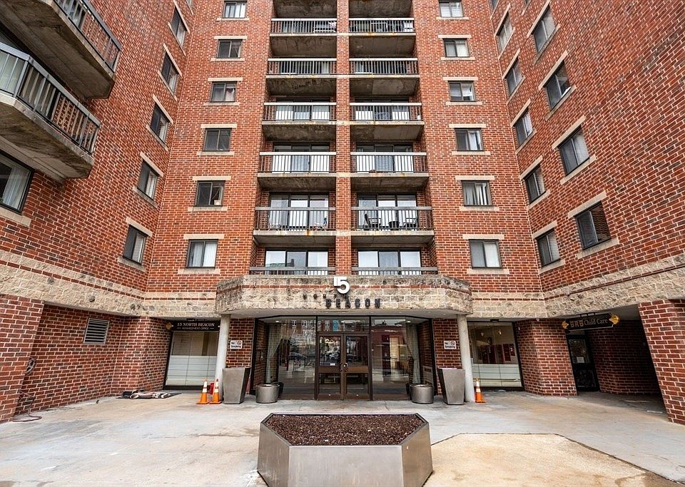 1st image of 15 N Beacon St #616