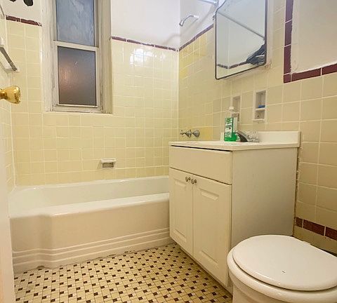 2nd image of 1401 55th St #4