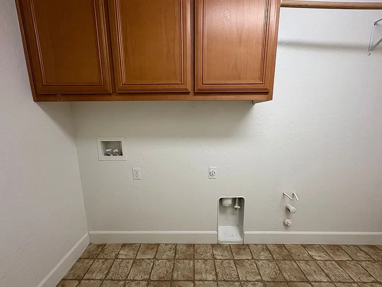 3116 W Buena Vista Ave — Photo 16