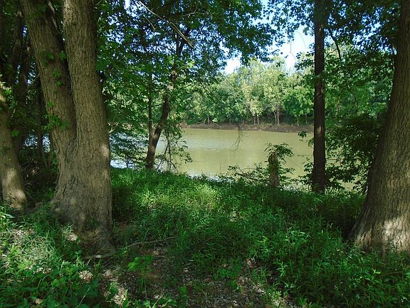 3rd image of 17541 Rangers Landing Rd