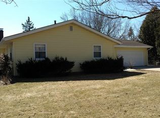 1219 Collins Ct, Eau Claire, WI 54701