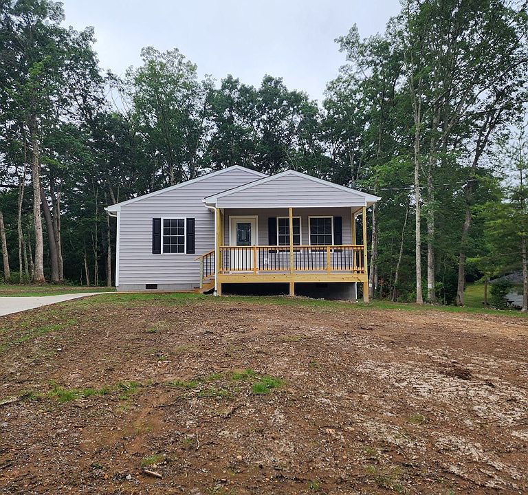 2nd image of 172 Carpenter St
