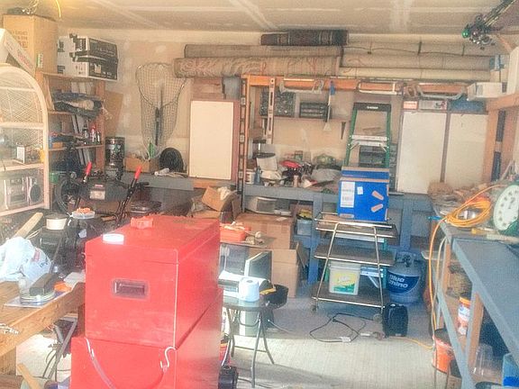 16' x 20' Garage/Workshop