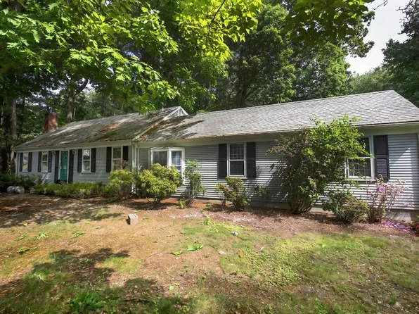 85 Fox Hill Dr, Bridgewater, MA 02324
