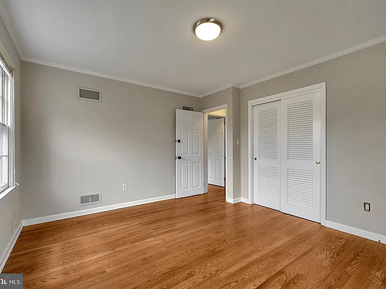 719 Halstead Rd — Photo 18