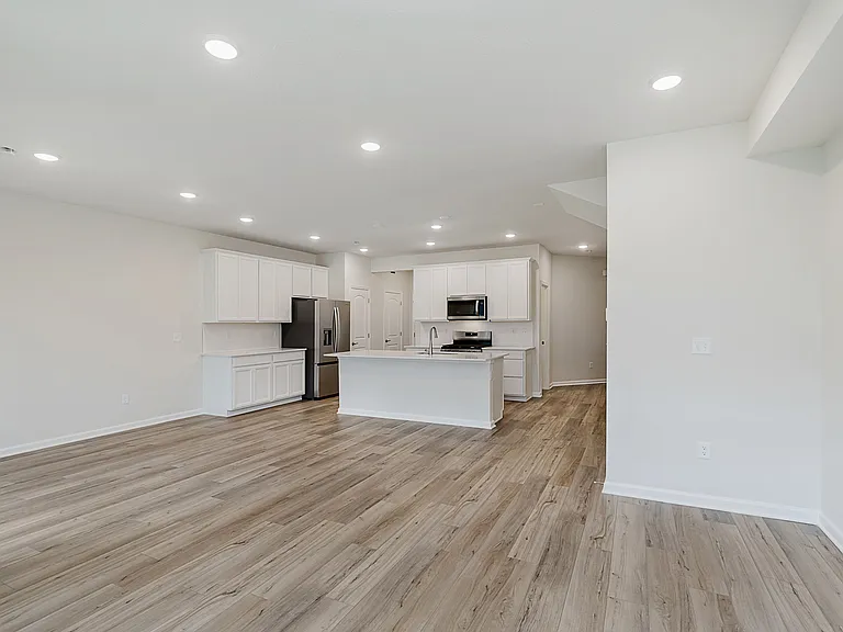 9701 Oleander Dr — Photo 40