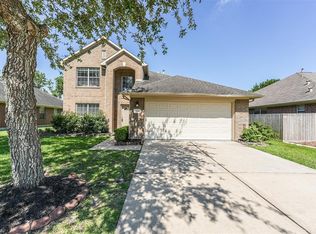 4114 Caneshaw Dr, Pearland, TX 77584