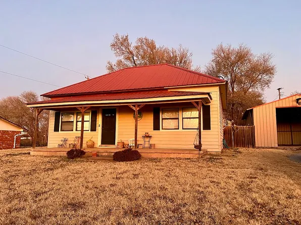 402 S 5th St, Hammon, OK 73650