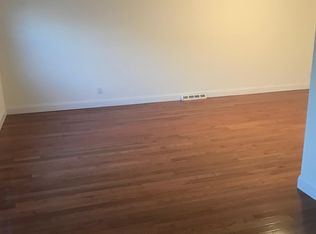 5751 226th St, Oakland Gardens, NY 11364